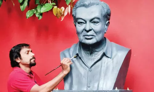 ധവളവിപ്ലവത്തി​െൻറ പിതാവി​െൻറ ശിൽപം വെറ്ററിനറി സയൻസ് കോളജിൽ