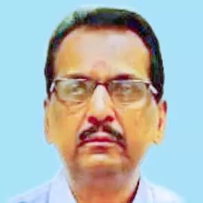 ഔ​ഷ​ധി മു​ൻ എം.​ഡി ഡോ. ​ആ​ർ.​ആ​ർ.​ബി. വാ​ര്യ​ർ