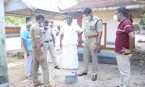 ചിങ്ങോലി കാവിൽ പടിക്കൽ ക്ഷേത്രത്തിൽ വൻ കവർച്ച; ആഭരണങ്ങളും പണവും കവർന്നു