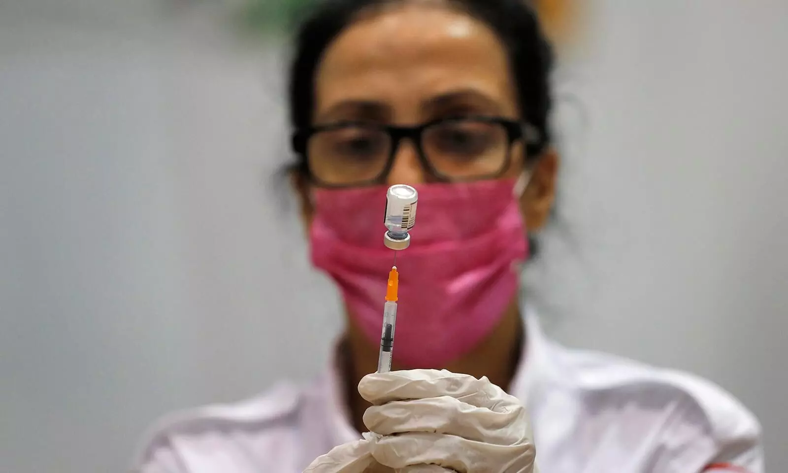 നാലാം ഡോസ് വാക്സിൻ നൽകാൻ ഇസ്രായേൽ നാലാം ഡോസ് വാക്സിൻ നൽകാൻ ഇസ്രായേൽ