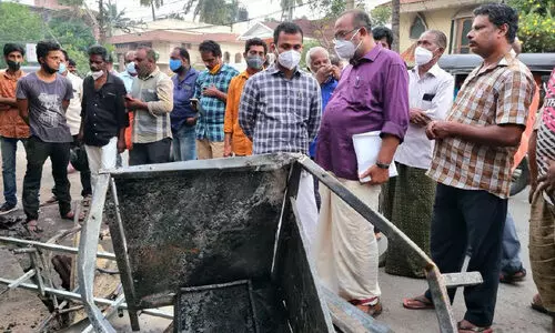 കുമാരപുരത്ത്​ മൂന്ന് കടകളിൽ തീപിടിത്തം