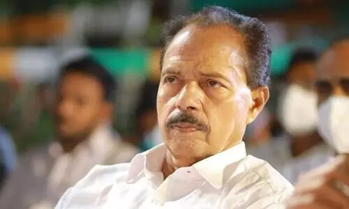 ആരോടും പറയാതെ പി.ടിയെത്തി; മുത്തങ്ങയിൽ കൊല്ലപ്പെട്ട പൊലീസുകാര‍‍െൻറ വീട്ടിൽ