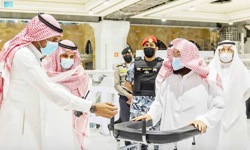 ഹ​റ​മി​ൽ വ​യോ​ധി​ക​ർ​ക്ക്​ പു​തി​യ വാ​ഹ​ന സൗ​ക​ര്യം