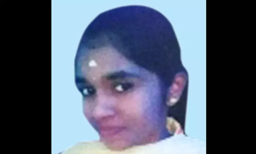 നീറ്റ് പരീക്ഷയിൽ തോറ്റതിന് വിഷം കഴിച്ച വിദ്യാർഥിനി മരിച്ചു നീറ്റ് പരീക്ഷയിൽ തോറ്റതിന് വിഷം കഴിച്ച വിദ്യാർഥിനി മരിച്ചു