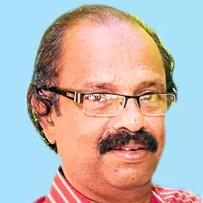 ന​സീ​ർ ഖാ​ൻ