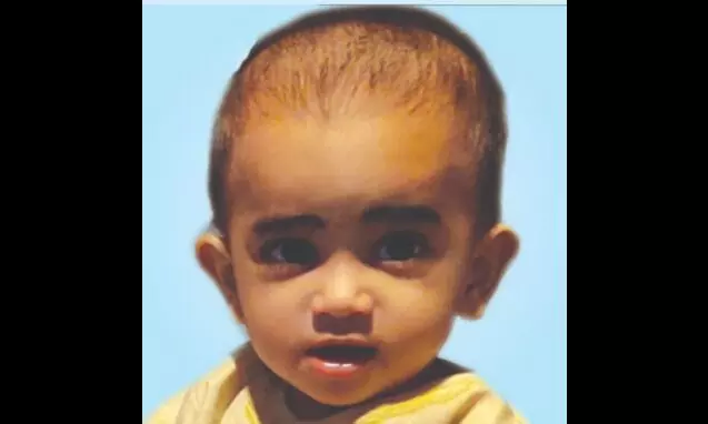 കോണിപ്പടിയിൽനിന്ന് വീണ് പിഞ്ചുകുഞ്ഞ് മരിച്ചു കോണിപ്പടിയിൽനിന്ന് വീണ് പിഞ്ചുകുഞ്ഞ് മരിച്ചു