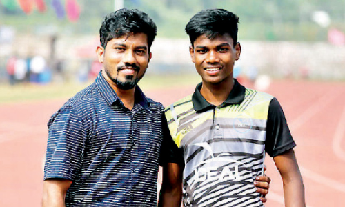 അ​നാ​ഥാ​ല​യ​ത്തി​ലെ വെ​ള്ളി​ന​ക്ഷ​ത്രം