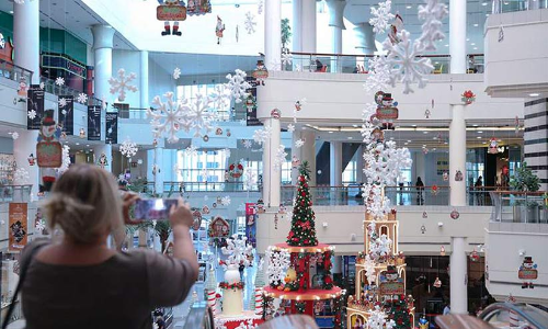 ക്രി​സ്​​മ​സ്​ ആ​ഘോ​ഷി​ക്കാ​ൻ​ യു.​എ.​ഇ