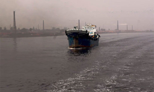 bangladesh boat fire