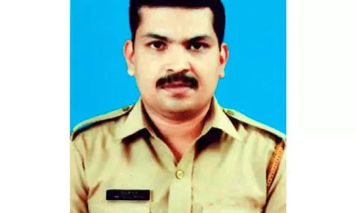 പ്രാ​യ​പൂ​ർ​ത്തി​യാ​കാ​ത്ത പെ​ൺ​കു​ട്ടി​യെ പീ​ഡി​പ്പി​ക്കാ​ൻ ശ്ര​മി​ച്ച പൊലീസുകാരൻ റിമാൻഡിൽ