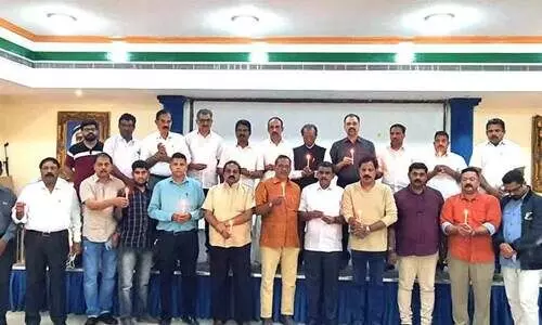 പി.ടി. തോമസിന് ഷാർജയിൽ യാത്രാമൊഴി