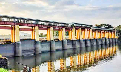 അവധിക്കാലം ഭൂതത്താൻകെട്ടിൽ