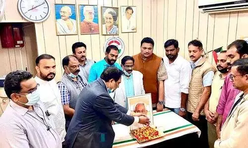 ഒ.​​ഐ.​സി.​സി കെ. ​ക​രു​ണാ​ക​ര​ൻ അ​നു​സ്മ​ര​ണം