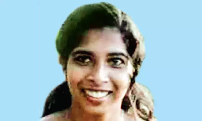 ടെ​മ്പോ ഇടിച്ച്​ ബൈക്ക്​ യാത്രികയായ യുവതി മരിച്ചു