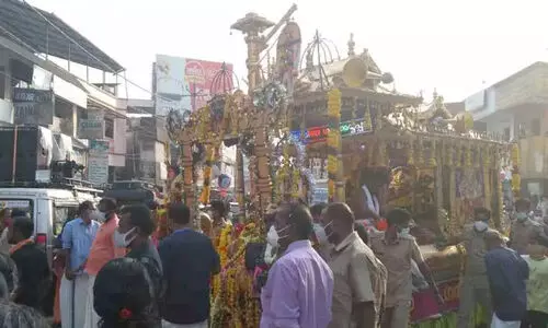 തങ്കയങ്കി രഥഘോഷയാത്ര പമ്പയിലെത്തി