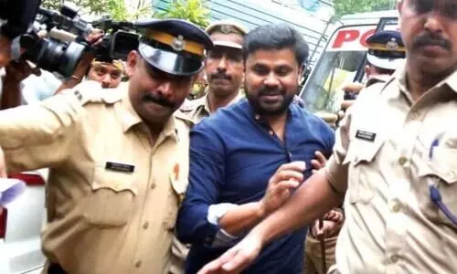 നടിയെ ആക്രമിച്ച കേസിൽ വിചാരണക്കോടതിക്കെതിരെ പ്രോസിക്യൂഷൻ ഹൈകോടതിയിലേക്ക്