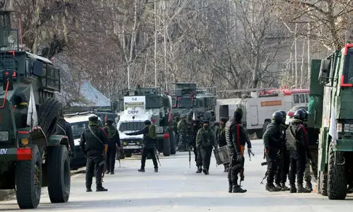 ഷോപിയാന് പിന്നാലെ ത്രാലിലും ഏറ്റുമുട്ടൽ; രണ്ടു ഭീകരരെ വധിച്ചു