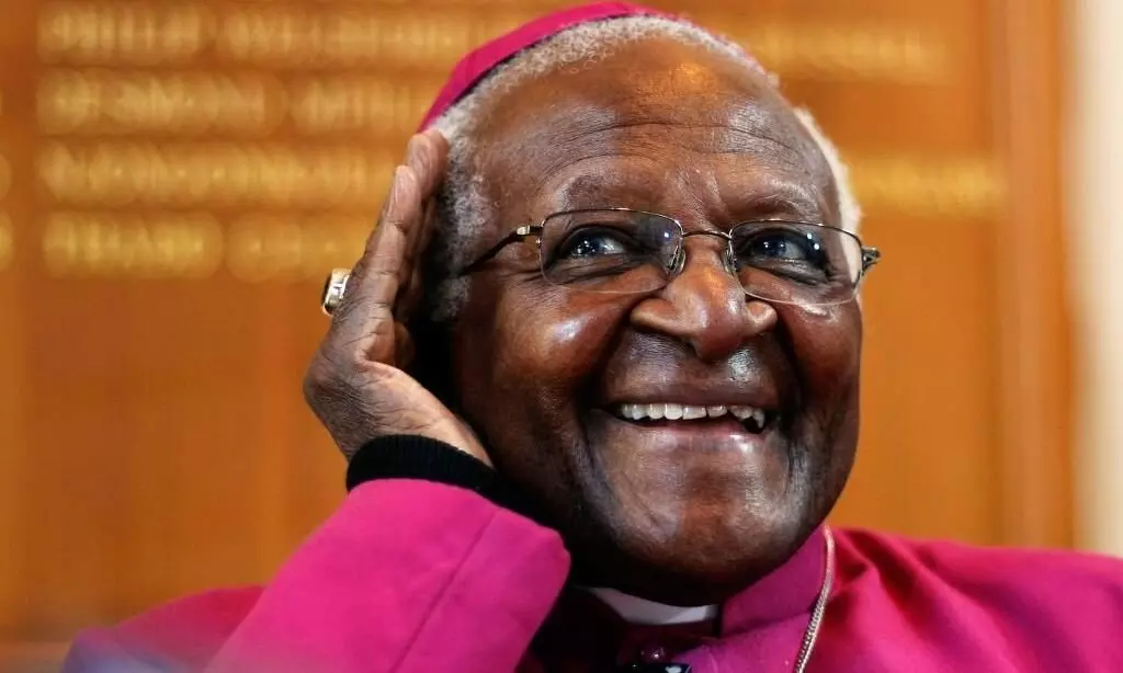 വർണ വിവേചന വിരുദ്ധ സമരനായകൻ ബിഷപ്പ് ഡെസ്മണ്ട് ടുട്ടു അന്തരിച്ചു വർണ വിവേചന വിരുദ്ധ സമരനായകൻ ബിഷപ്പ് ഡെസ്മണ്ട് ടുട്ടു അന്തരിച്ചു