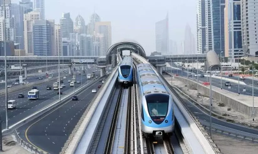 Dubai metro 261221 Dubai metro 261221