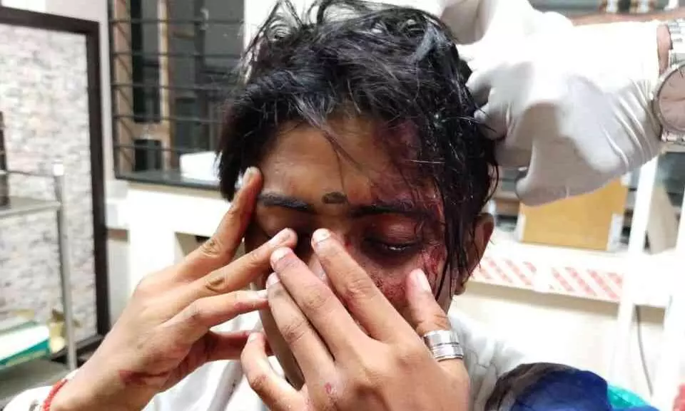 തിരുവനന്തപുരത്ത് ട്രാൻസ്ജെൻഡറിനെതിരെ ആക്രമണം; പ്രതികൾ പിടിയിൽ തിരുവനന്തപുരത്ത് ട്രാൻസ്ജെൻഡറിനെതിരെ ആക്രമണം; പ്രതികൾ പിടിയിൽ