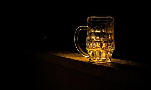 നിരോധനം ലംഘിച്ച് മദ്യപിച്ചു; ബീഹാറിൽ ഡോക്ടർ അറസ്റ്റിൽ