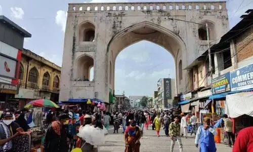 ഒമിക്രോൺ വ്യാപനം: തെലങ്കാനയിൽ റാലികൾക്കും പൊതുയോ​ഗങ്ങൾക്കും വിലക്ക്