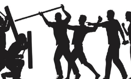 ക്രിസ്മസ് ആഘോഷത്തിനിടെ യുവാക്കൾ പരസ്പരം ഏറ്റുമുട്ടി; 12 പേർ അറസ്റ്റിൽ