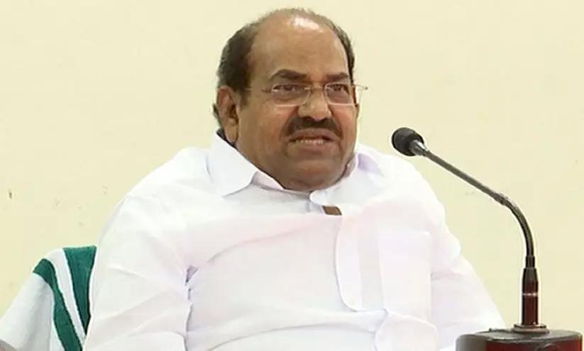 കിഴക്കമ്പലത്തെ സംഘർഷം: അന്തർസംസ്ഥാന തൊഴിലാളികളെ ഒറ്റപ്പെടുത്തരുത് –കോടിയേരി കിഴക്കമ്പലത്തെ സംഘർഷം: അന്തർസംസ്ഥാന തൊഴിലാളികളെ ഒറ്റപ്പെടുത്തരുത് –കോടിയേരി