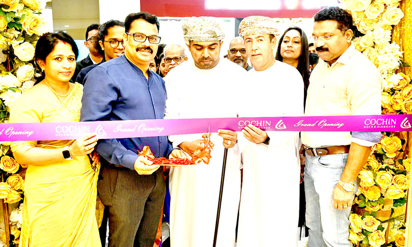 കൊച്ചിൻ ഗോൾഡ് ആൻഡ് ഡയമണ്ട്സ് ഔട്ട്ലെറ്റ് അവന്യൂസ് മാളിൽ തുറന്നു കൊച്ചിൻ ഗോൾഡ് ആൻഡ് ഡയമണ്ട്സ് ഔട്ട്ലെറ്റ് അവന്യൂസ് മാളിൽ തുറന്നു