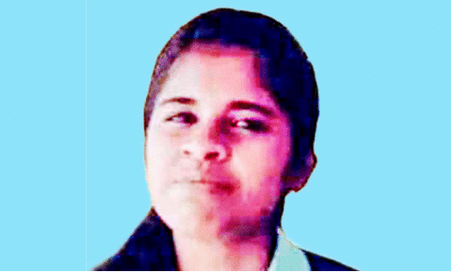 വാ​ഹ​നാ​പ​ക​ട​ത്തി​ൽ പ​രി​ക്കേ​റ്റ വി​ദ്യാ​ർ​ഥി​നി മ​രി​ച്ചു