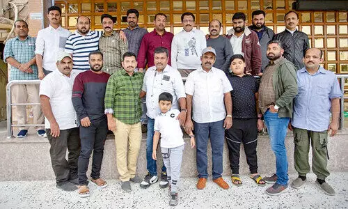 പി.​എം. നാ​സി​റി​ന്​ പ്ര​വാ​സി​ക്കൂ​ട്ട​ത്തി‍െൻറ യാ​ത്ര​യ​യ​പ്പ്​