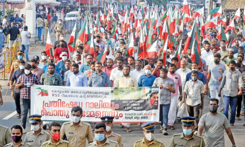 പോപ്പുലർ ഫ്രണ്ട് തൃ​ശൂ​രിൽ പ്രതിഷേധ റാലി നടത്തി