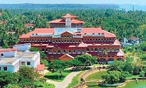 വി.സി നിയമനം: അനുകൂലിച്ച്​ പ്രമേയം; സെനറ്റ്​ യോഗം ബഹിഷ്കരിച്ച്​ യു.ഡി.എഫ്