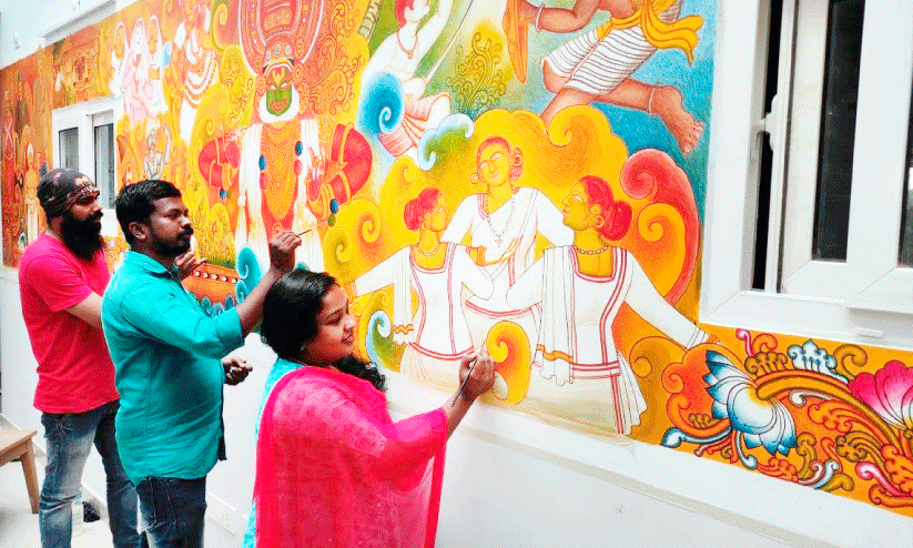 പൊലീസ് ചരിത്രം ചുമരിലുണ്ട്; ഇത് കളർഫുൾ സ്റ്റേഷൻ പൊലീസ് ചരിത്രം ചുമരിലുണ്ട്; ഇത് കളർഫുൾ സ്റ്റേഷൻ