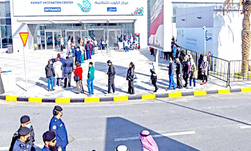 ബൂസ്റ്റർ ഡോസിന് തിരക്കു കൂടി; ഒരു ദിവസം 37,000 പേർ ബൂസ്റ്റർ ഡോസിന് തിരക്കു കൂടി; ഒരു ദിവസം 37,000 പേർ