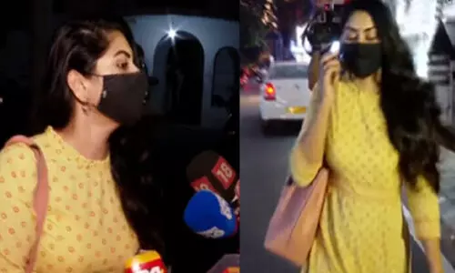 മോൻസന്റെ വീട്ടിൽ പോയത് കലാകാരിയെന്ന നിലയിൽ; സാമ്പത്തിക ഇടപാടുകളില്ലെന്ന് ശ്രുതി ലക്ഷ്മി മോൻസന്റെ വീട്ടിൽ പോയത് കലാകാരിയെന്ന നിലയിൽ; സാമ്പത്തിക ഇടപാടുകളില്ലെന്ന് ശ്രുതി ലക്ഷ്മി