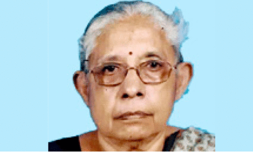 ഇന്ദിരക്കുട്ടി ടീച്ചർക്ക് വിട നൽകി മയ്യനാട്