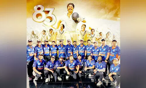 83 എ​ന്ന സി​നി​മ കാ​ണാ​ൻ ഇ​ന്ത്യ​ൻ ജ​ഴ്​​സി​യ​ണി​ഞ്ഞ് കാ​യി​ക​പ്രേ​മി​ക​ൾ