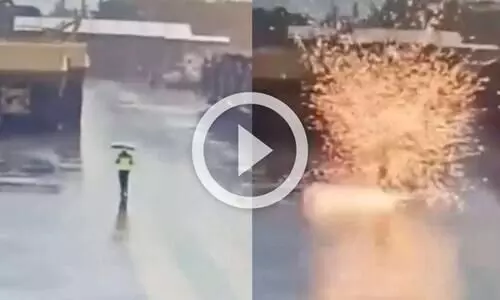 മിന്നൽ മുരളിയല്ല, യുവാവിന്​ മിന്നൽ ഏൽക്കുന്നതിന്‍റെ ഞെട്ടിക്കുന്ന ദൃശ്യങ്ങൾ