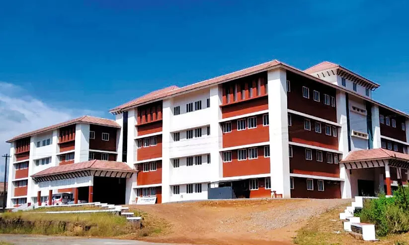 ഒടുവിൽ കാസർകോട് ജില്ലക്ക് സ്വന്തമായി ന്യൂറോളജിസ്റ്റ് വരുന്നു ഒടുവിൽ കാസർകോട് ജില്ലക്ക് സ്വന്തമായി ന്യൂറോളജിസ്റ്റ് വരുന്നു