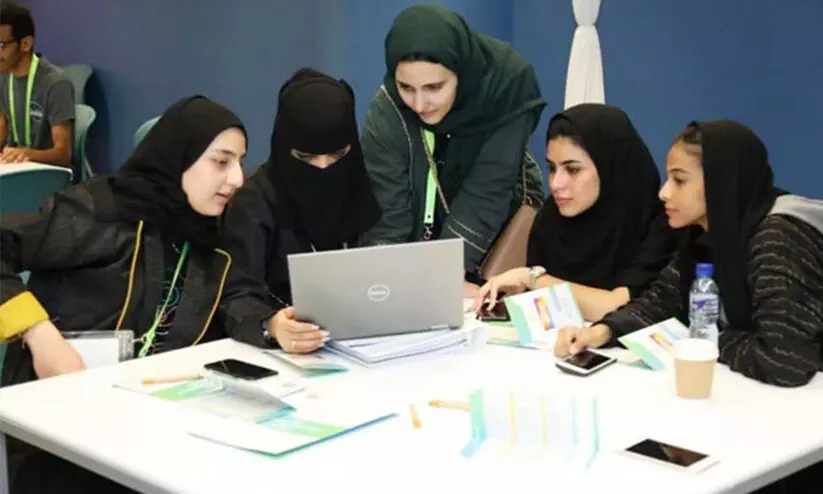 സൗദിയിൽ തൊഴിൽ മേഖലയിൽ സ്ത്രീ പങ്കാളിത്തം 2.9 ശതമാനം വർധിച്ചു സൗദിയിൽ തൊഴിൽ മേഖലയിൽ സ്ത്രീ പങ്കാളിത്തം 2.9 ശതമാനം വർധിച്ചു