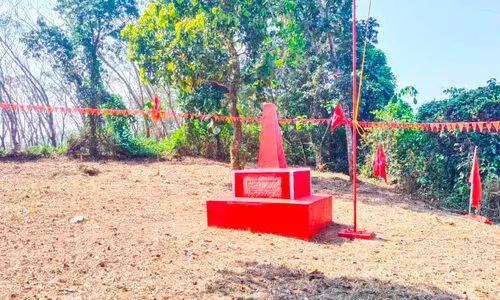 ഓർമയിൽ കനലടങ്ങാതെ കാവുമ്പായി...