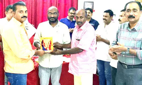 പ്രവാസത്തിന്​ വിരാമം; പ്രമോദ് നാടണയുന്നു