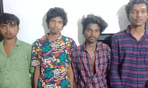 മധ്യവയസ്ക്കനെ മർദിച്ച് പണവും മൊബൈൽ ഫോണും തട്ടിയെടുത്ത നാലംഗ സംഘം അറസ്‌റ്റിൽ