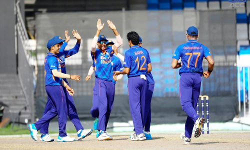 ബം​ഗ്ലാ​ദേ​ശി​നെ 103 റ​ൺ​സി​ന്​ തകർത്തു; അണ്ടർ 19 ഏഷ്യ കപ്പിൽ ഇ​ന്ത്യ ഫൈനലിൽ