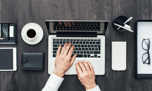 കോവിഡ്​ : ചില ജീവനക്കാർക്ക്​ വർക്​ ഫ്രം   ഹോമിന്​ അനുമതി