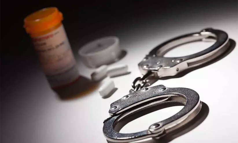 മയക്കുമരുന്ന് കടത്ത്; നാലുപേർ പിടിയിൽ മയക്കുമരുന്ന് കടത്ത്; നാലുപേർ പിടിയിൽ