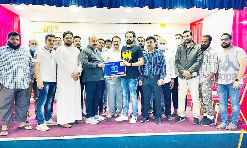 പെൻട്രിഫ് പ്രിവിലേജ് കാർഡുകൾ നൽകി പെൻട്രിഫ് പ്രിവിലേജ് കാർഡുകൾ നൽകി