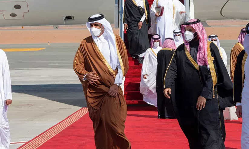 ഉ​പ​രോ​ധം അ​വ​സാ​നി​ച്ചു; സൗ​ഹൃ​ദ ചി​റ​ക്​ വി​ട​ർ​ന്നു