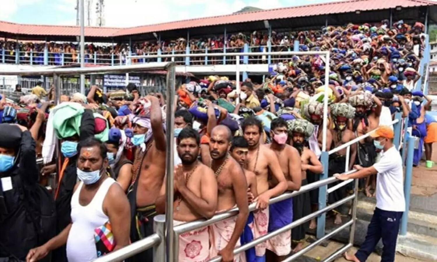 sabarimala devotees
